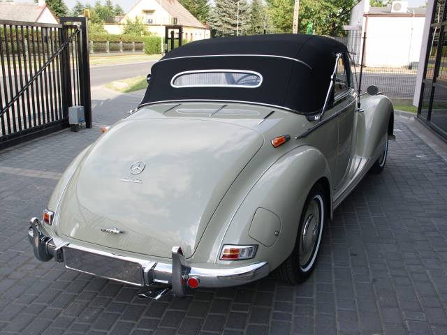 Mercedes-Benz 220 Cabriolet A