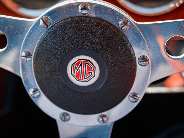 MG MGA 1500