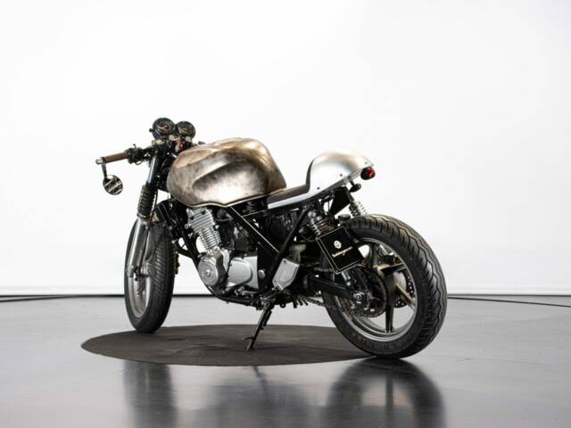 Honda CB 500E