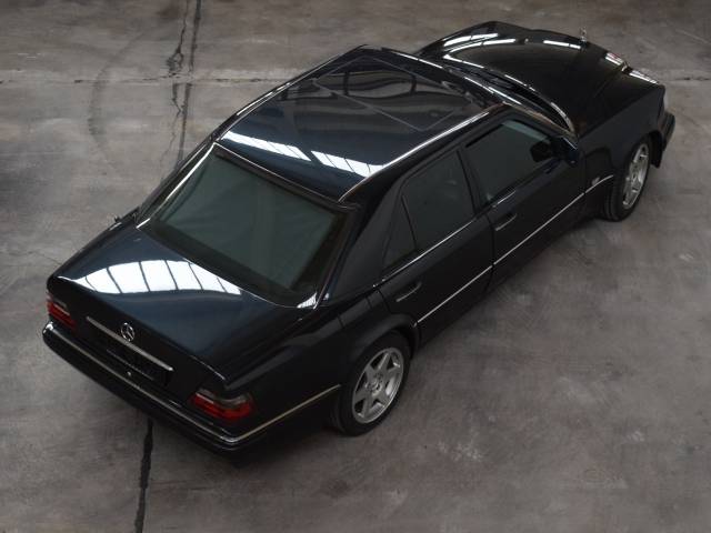 Mercedes-Benz E 500 Limited