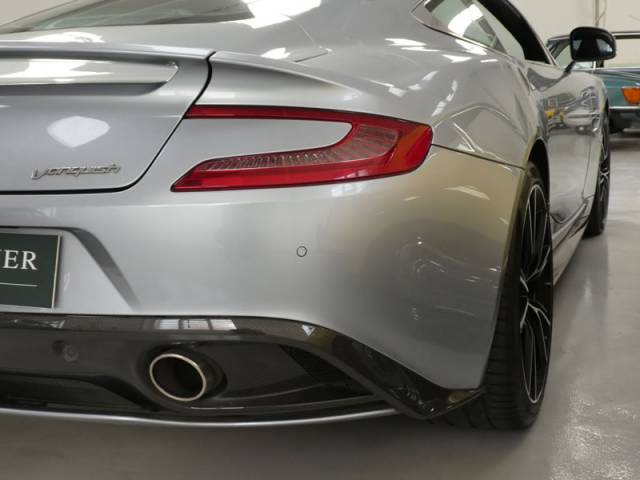 Aston Martin Vanquish