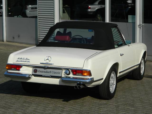 Mercedes-Benz 280 SL