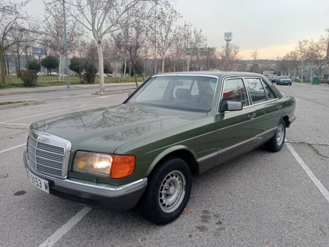 Image 1/7 de Mercedes-Benz 500 SEL (1982)