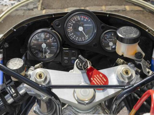 Honda VFR 750R RC 30
