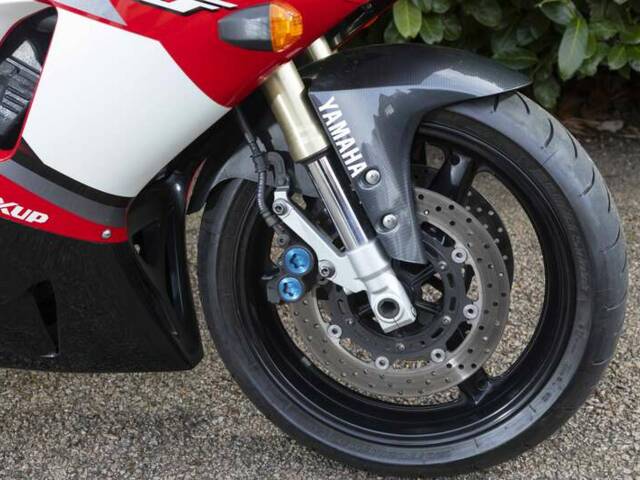 Yamaha YZF-R1