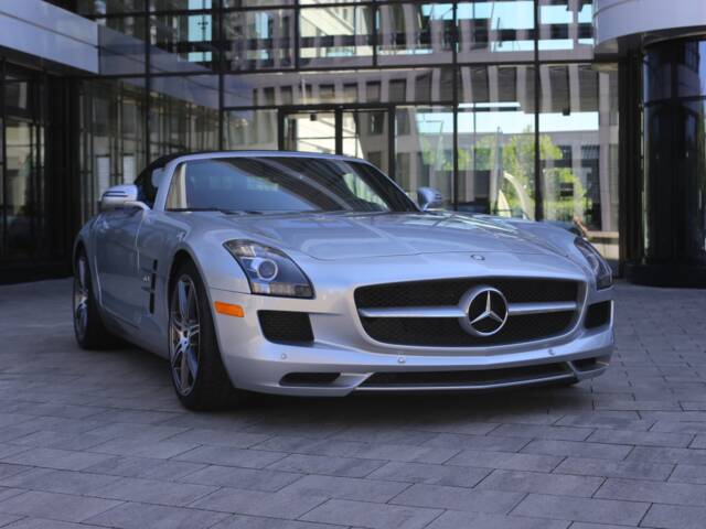 Mercedes-Benz SLS AMG Roadster
