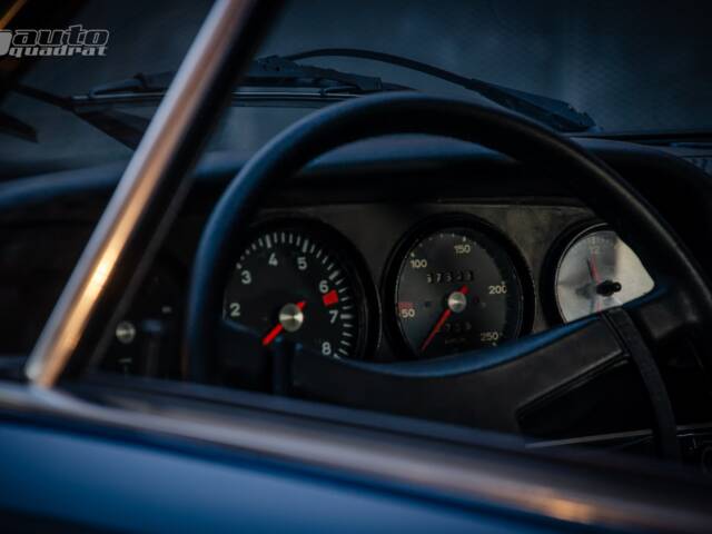 Porsche 911 2.4 T