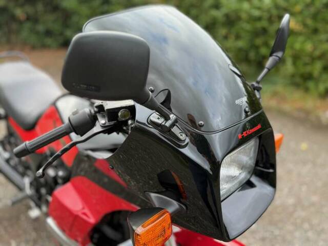Kawasaki GPz 750