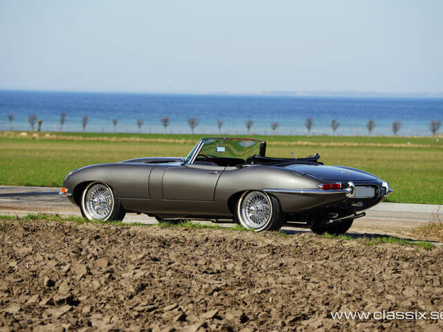 Imagen 1/20 de Jaguar E-Type 4.2 (1966)