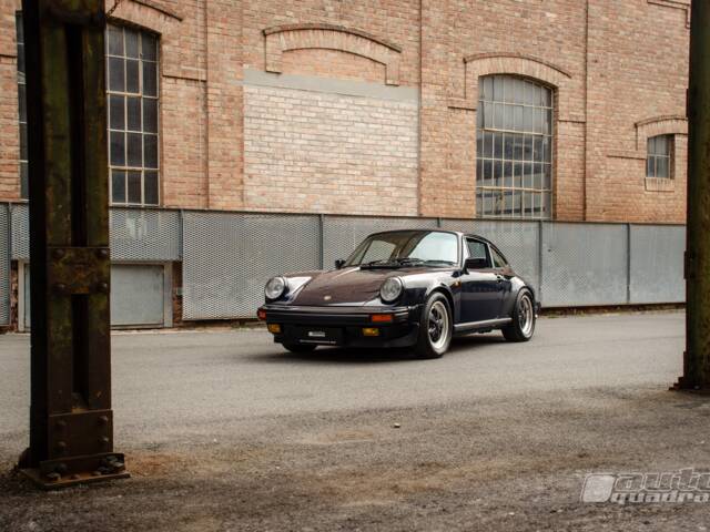 Porsche 911 Carrera 3.2