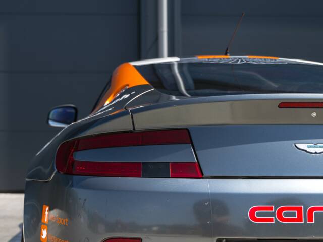 Aston Martin V8 Vantage