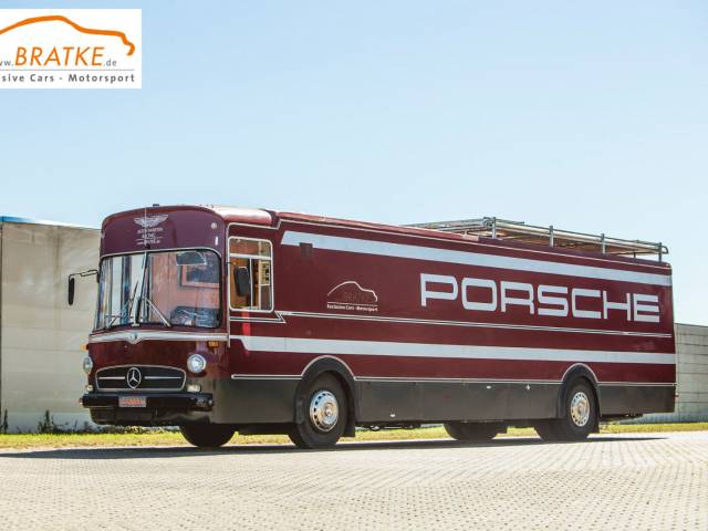 Bild 1/15 von Mercedes-Benz O 317 Renntransporter (1975)