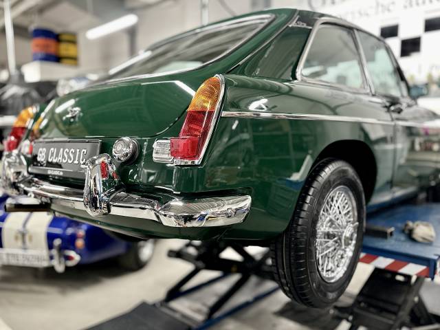 MG MGB GT