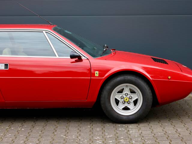Ferrari Dino 308 GT4