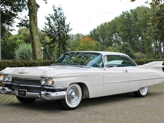 Cadillac Coupe DeVille