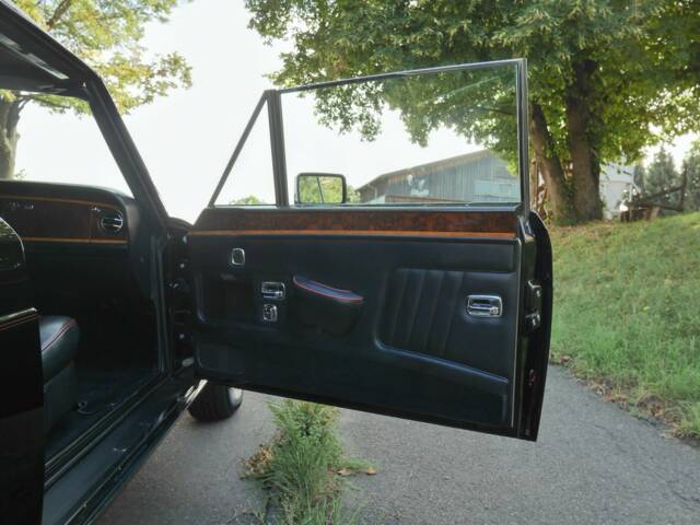 Rolls-Royce Corniche IV