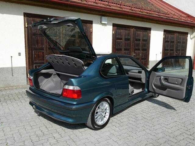 BMW 323ti Compact