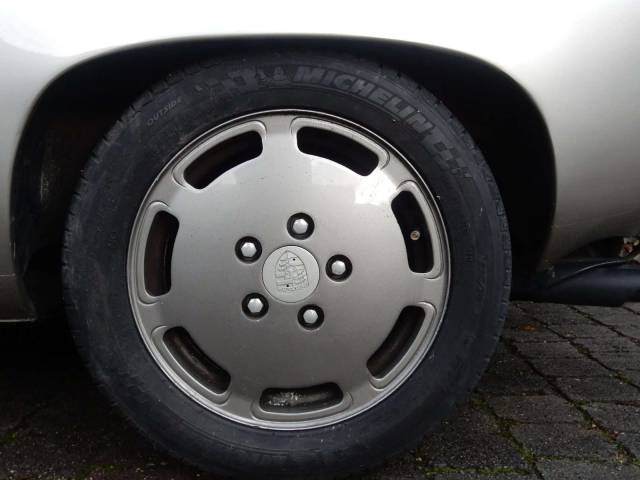 Porsche 928 S