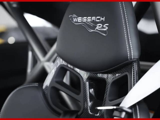 Porsche 911 GT3 RS Weissach