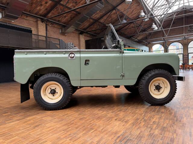 Land Rover 88