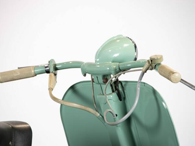 Piaggio Vespa 125