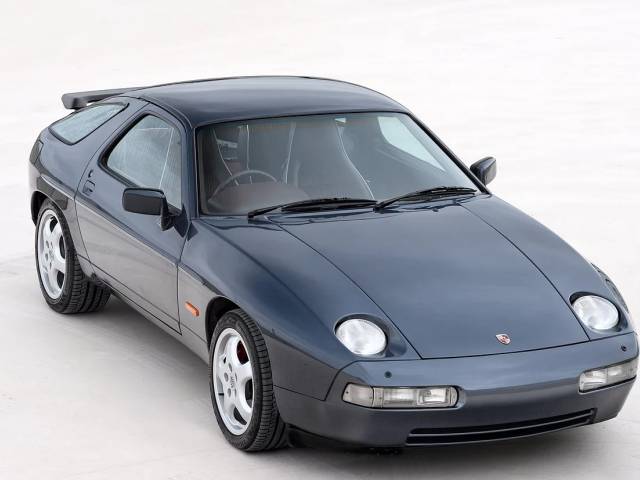 Porsche 928 S4