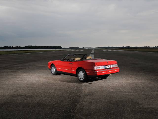 Bild 1/22 von Cadillac Allanté (1987)