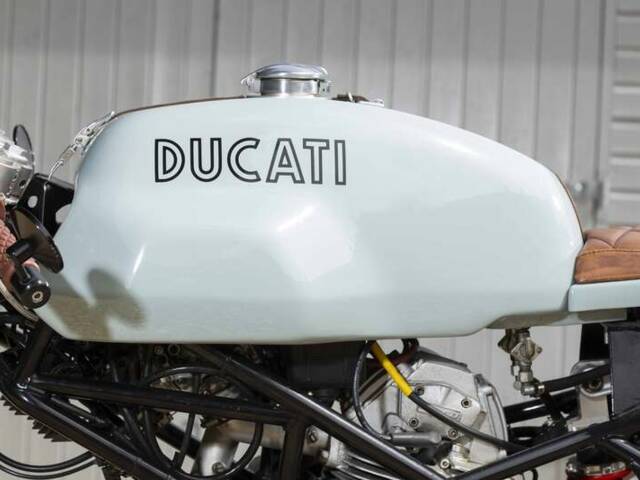 Ducati Monster 600