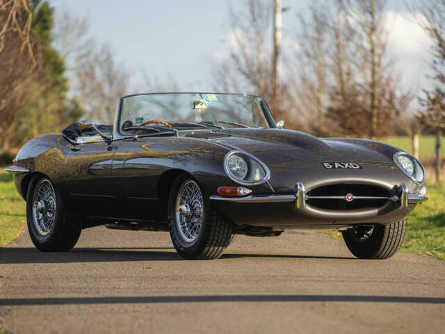 Imagen 1/39 de Jaguar E-Type 4.2 (1962)