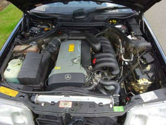Mercedes-Benz E 320