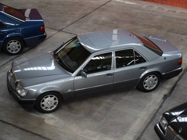 Mercedes-Benz 500 E