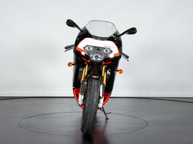 Aprilia RSV 1000 V60