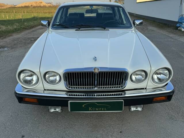 Jaguar Sovereign H.E. V12