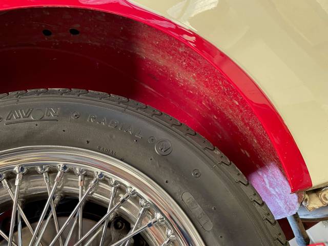 Austin-Healey 3000 Mk III (BJ8)