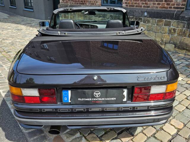 Porsche 944 Turbo