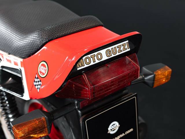 Moto Guzzi V 65 Lario