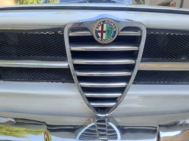 Alfa Romeo Giulia GT 1300 Junior