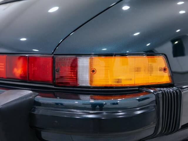 Porsche 911 Carrera 3.2 "25 years 911"