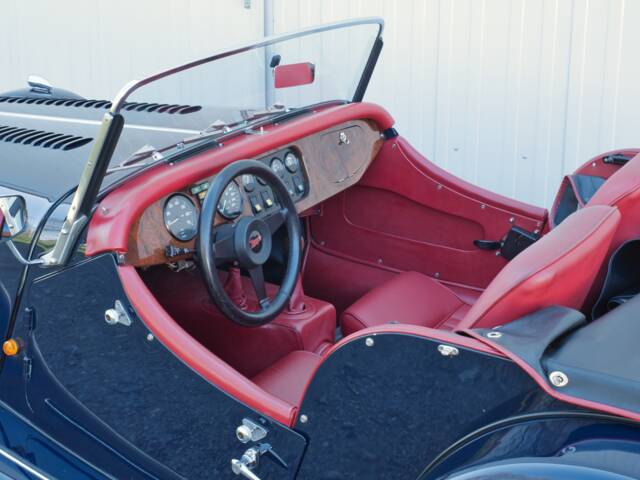 Morgan Plus 8