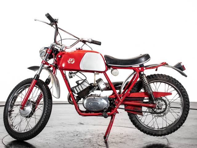 Bild 1/17 von CF DUMMY (1971)