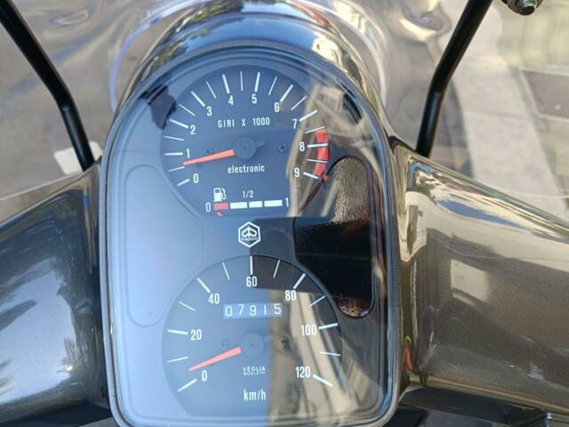 Piaggio Vespa Cosa 125