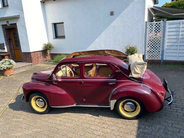 Bild 1/4 von Renault 4 CV Décapotable (1951)