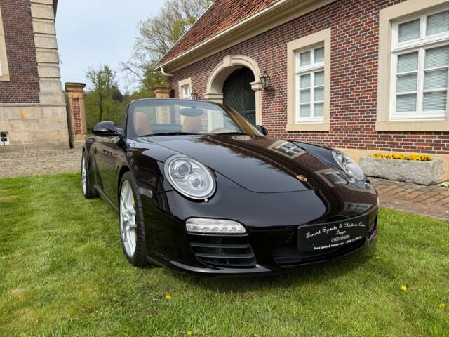 Porsche 911 Carrera