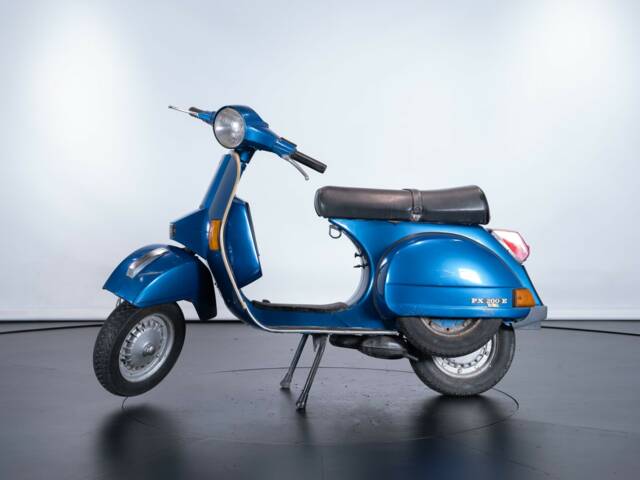 Piaggio Vespa PX 200 E