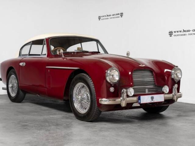 Immagine 1/7 di Aston Martin DB 2/4 Mk II (1957)