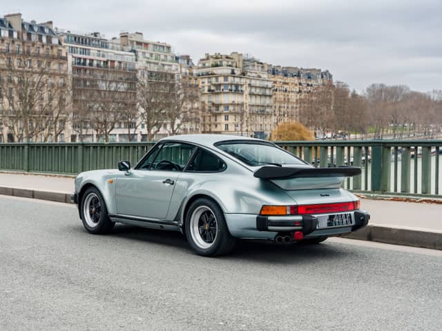 Porsche 911 Turbo 3.3