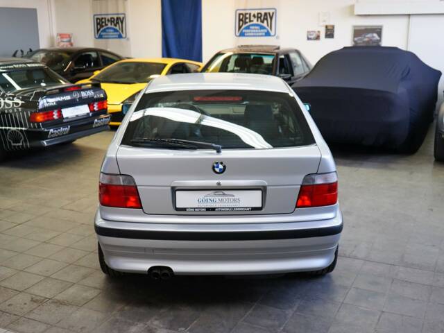 BMW 323ti Compact