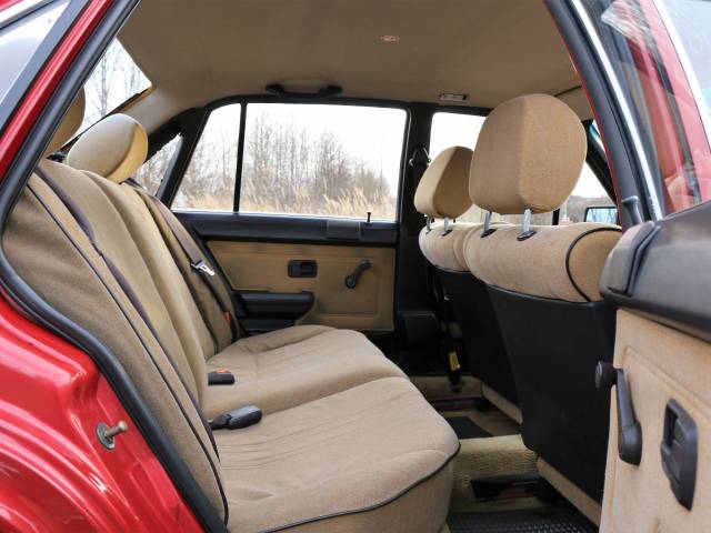 Audi 100