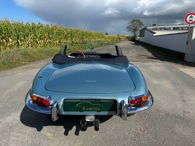 Jaguar E-Type 3.8 Flat Floor