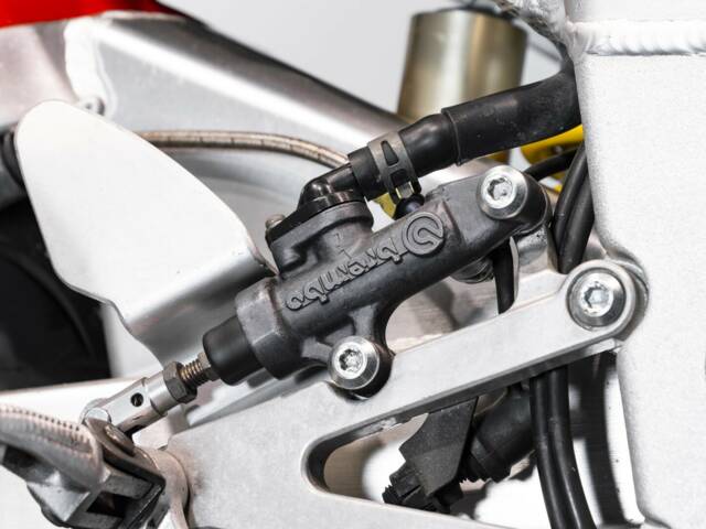 Yamaha YZF 1000 R1